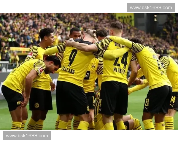 揭秘球队如何在激烈赛场保持足球联赛赛季全程不败神话之路全景纪实